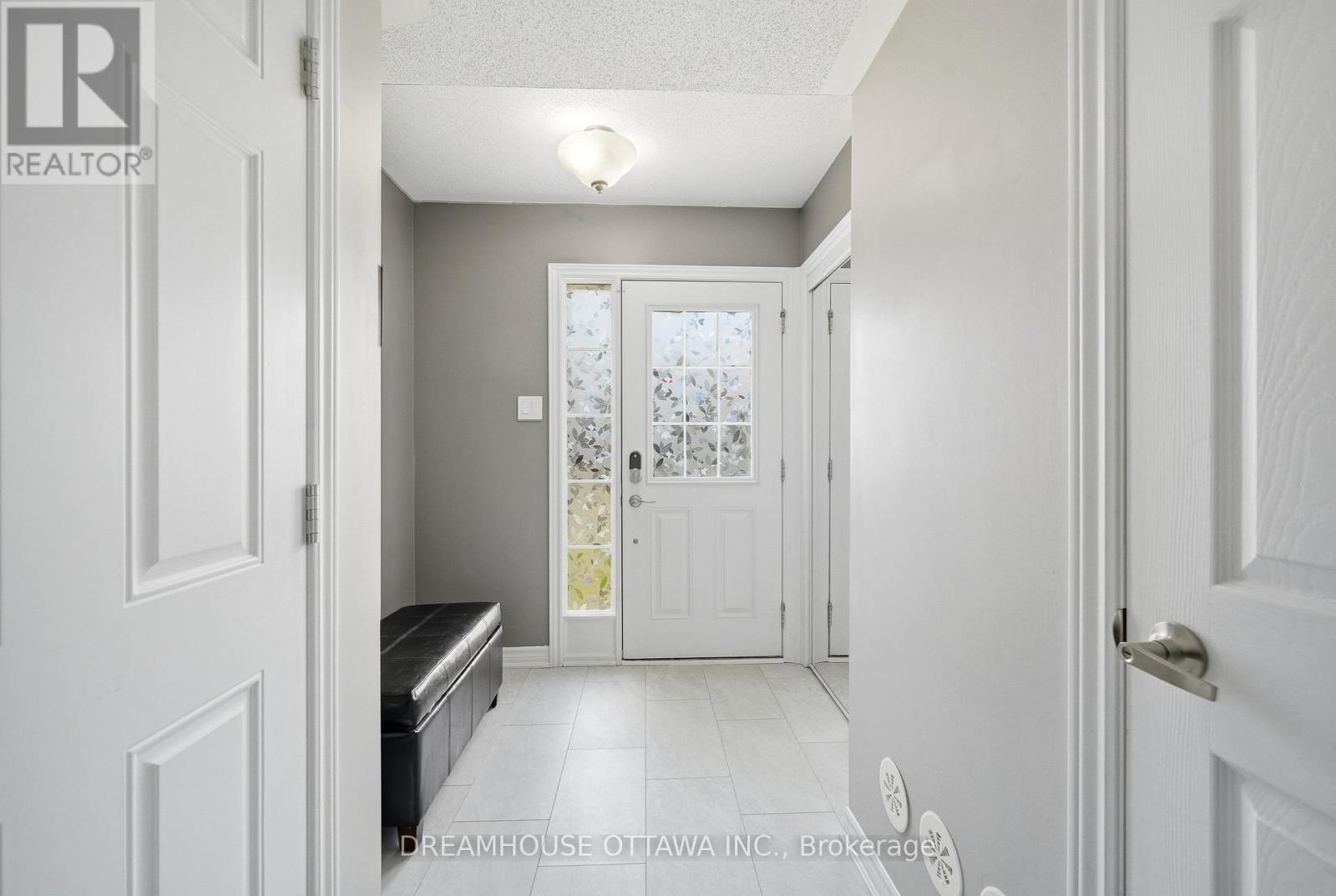 124 Pennant Avenue, Ottawa, Ontario  K2J 5W6 - Photo 3 - X13475594