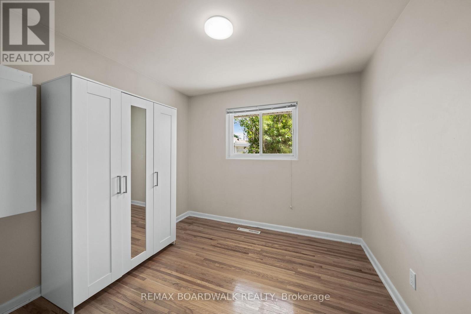 1311 Adirondack Drive, Ottawa, Ontario  K2C 2V7 - Photo 13 - X13475638