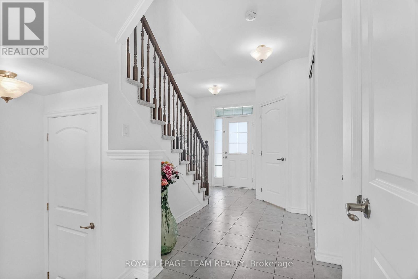 4852 Abbott Street E, Ottawa, Ontario  K2V 0J9 - Photo 4 - X13475694