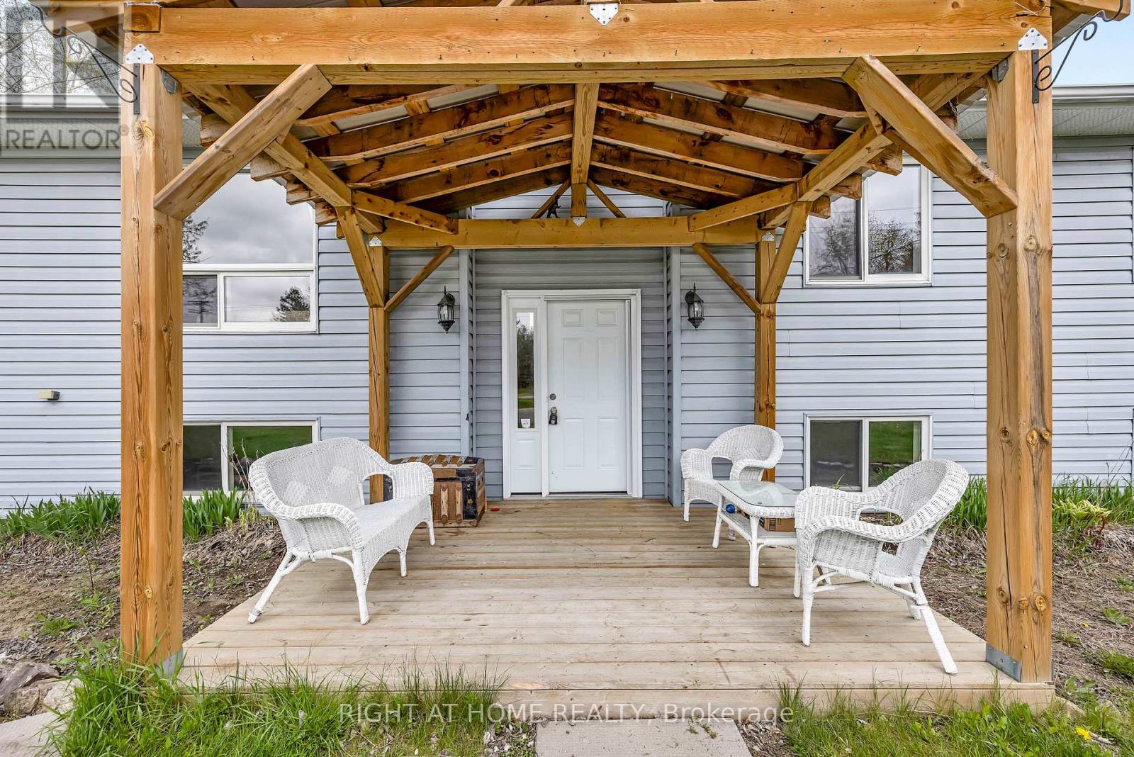 637 Townline Road, Elizabethtown-Kitley, Ontario  K7A 4S5 - Photo 3 - X13475922