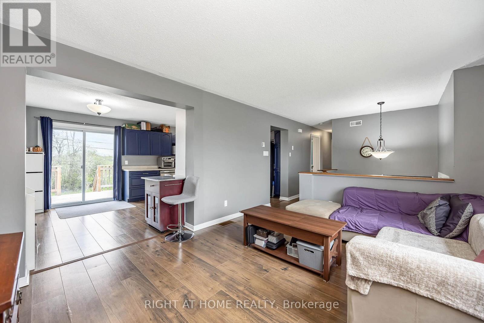 637 Townline Road, Elizabethtown-Kitley, Ontario  K7A 4S5 - Photo 7 - X13475922