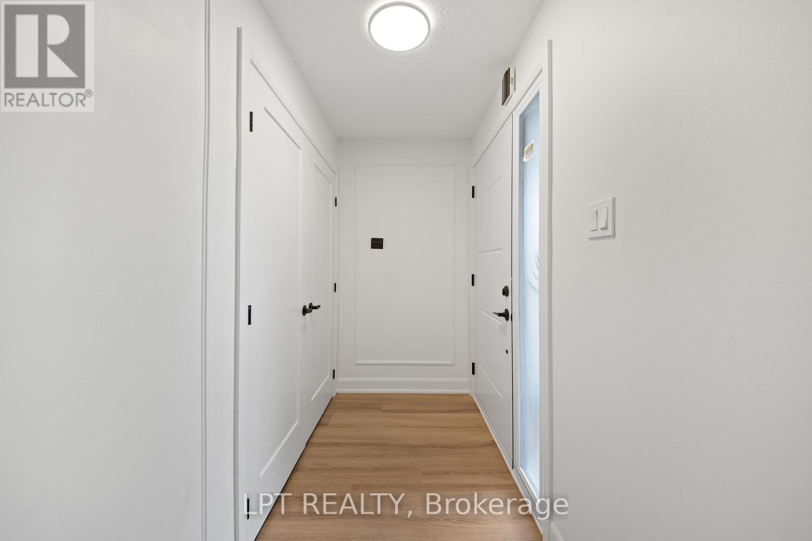 19 Moorcroft Road, Ottawa, Ontario  K2G 0M6 - Photo 3 - X13476250