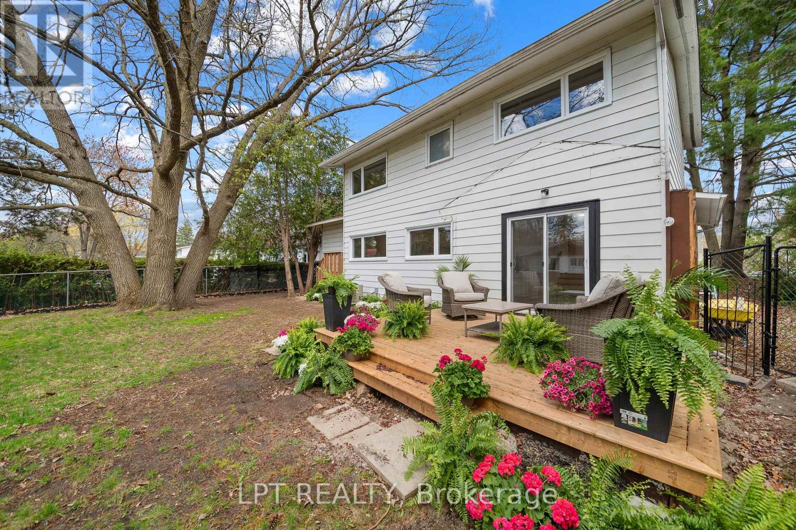 19 Moorcroft Road, Ottawa, Ontario  K2G 0M6 - Photo 47 - X13476250
