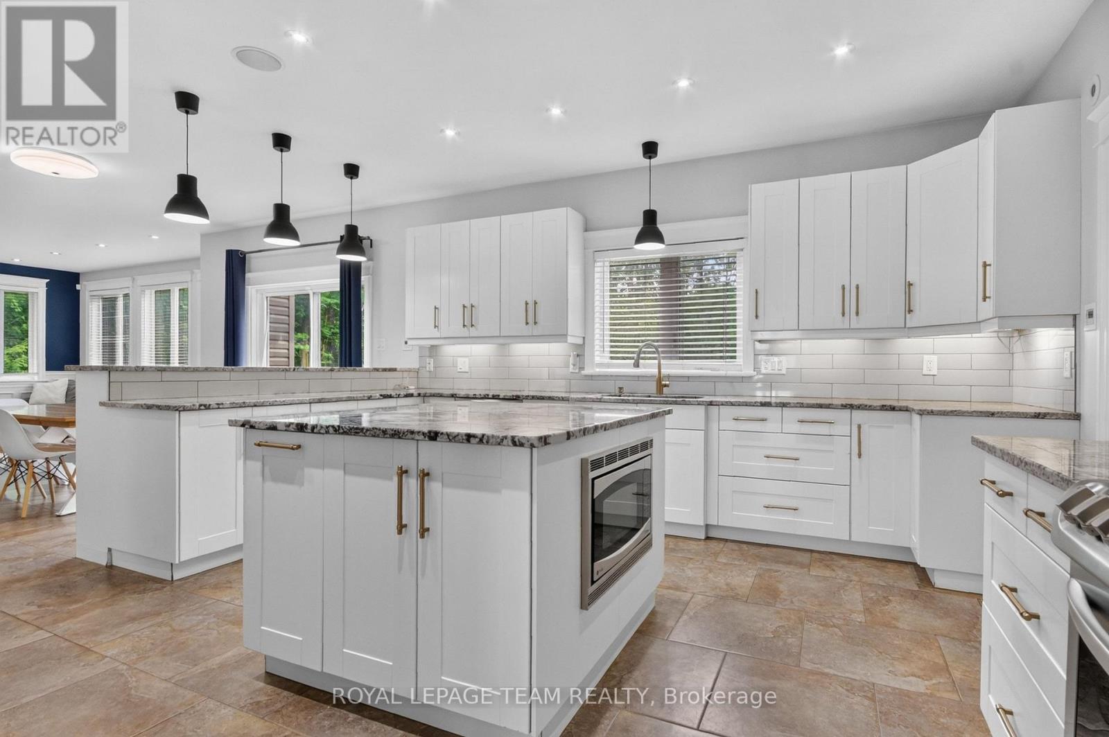 6330 Second Line Road, Ottawa, Ontario  K0A 2E0 - Photo 12 - X13476260