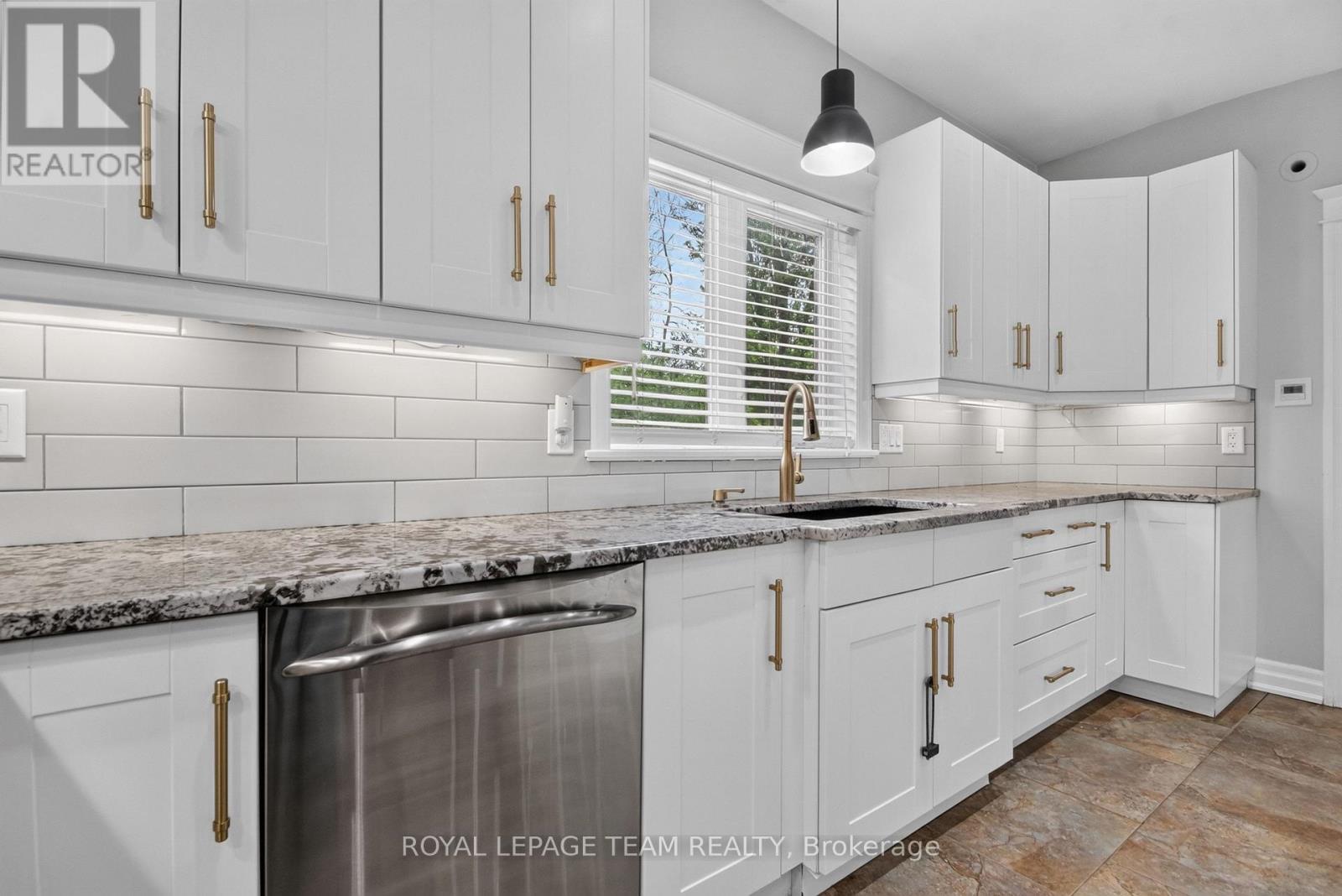 6330 Second Line Road, Ottawa, Ontario  K0A 2E0 - Photo 13 - X13476260