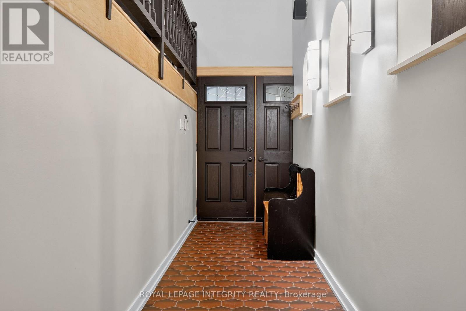 954 Watson Street, Ottawa, Ontario  K2B 6C2 - Photo 4 - X13476472