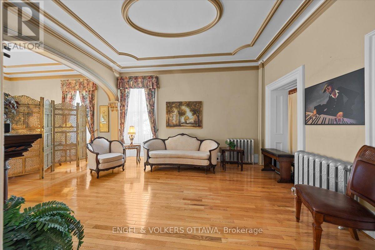 528 St Lawrence Street, North Dundas, Ontario  K0C 2K0 - Photo 16 - X13476510