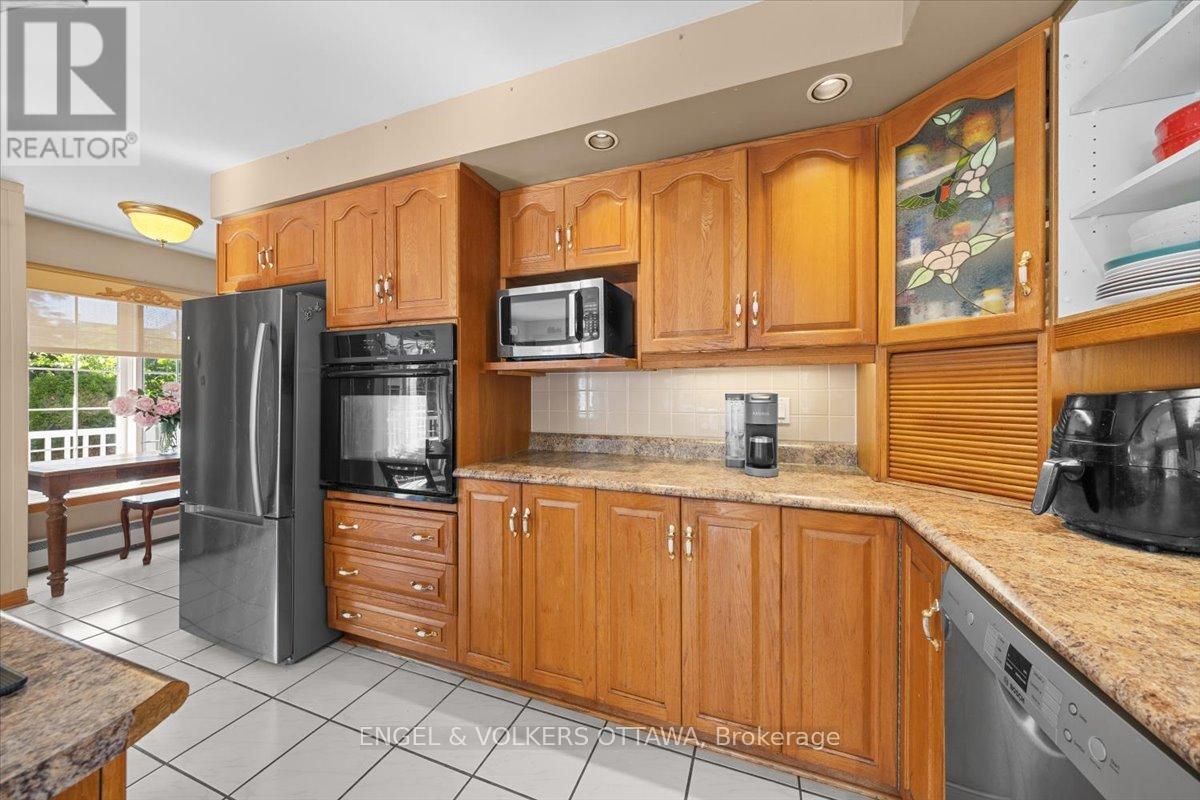 528 St Lawrence Street, North Dundas, Ontario  K0C 2K0 - Photo 7 - X13476510