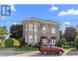 528 ST LAWRENCE STREET, North Dundas, Ontario