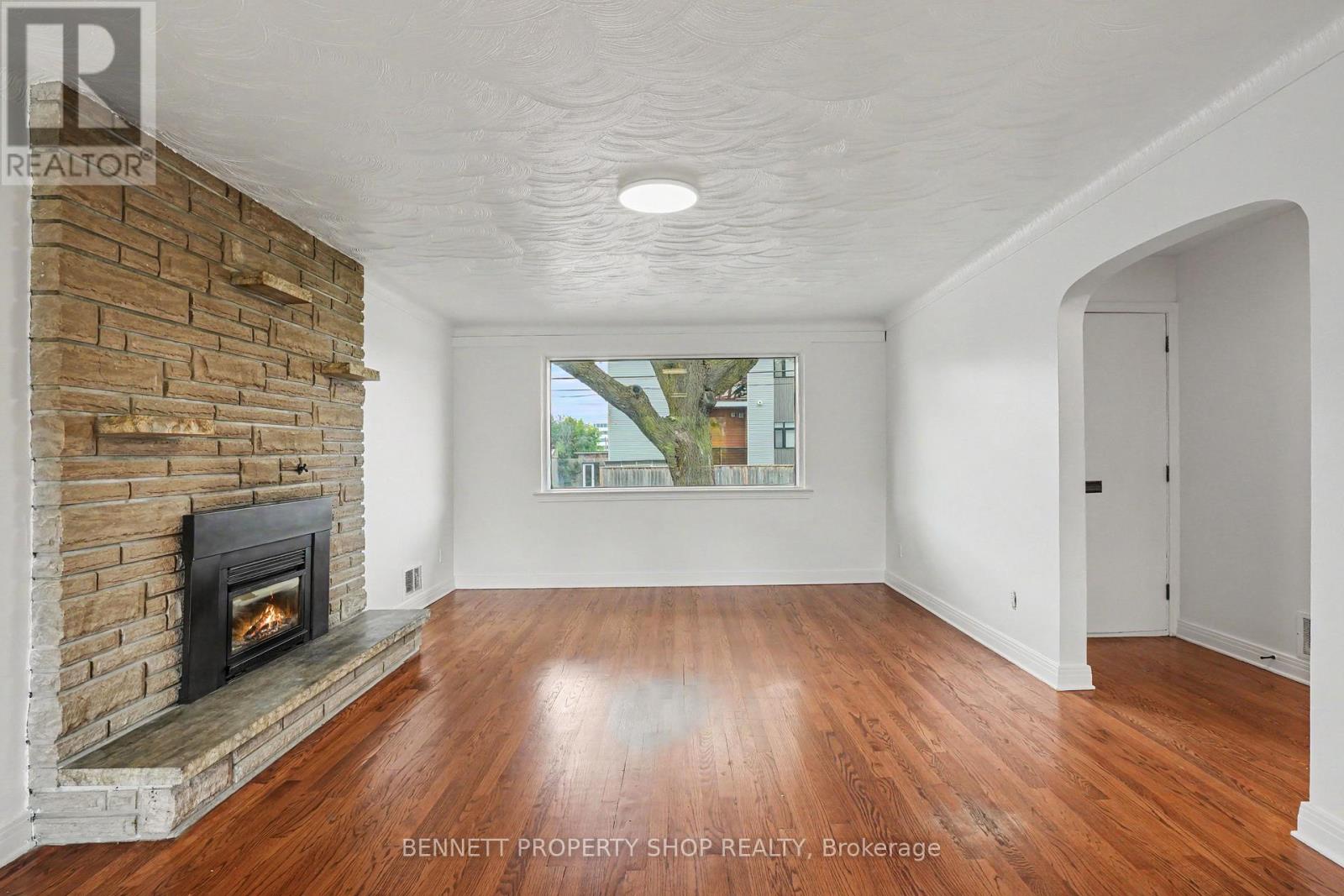 1305 Avenue N Avenue, Ottawa, Ontario  K1G 0A7 - Photo 6 - X13476716
