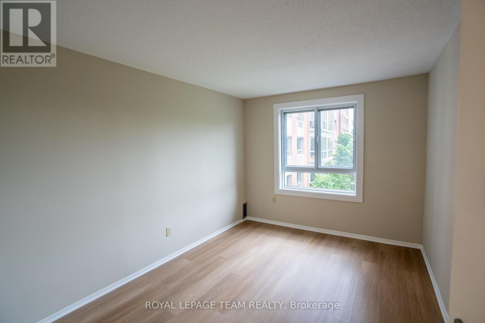 401 - 960 Teron Road, Ottawa, Ontario  K2K 2B6 - Photo 16 - X13476732