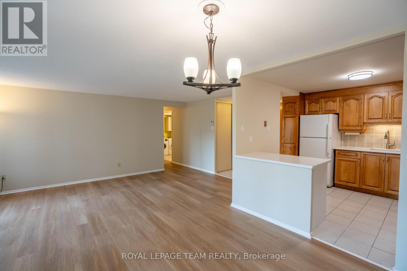 401 - 960 Teron Road, Ottawa, Ontario  K2K 2B6 - Photo 4 - X13476732