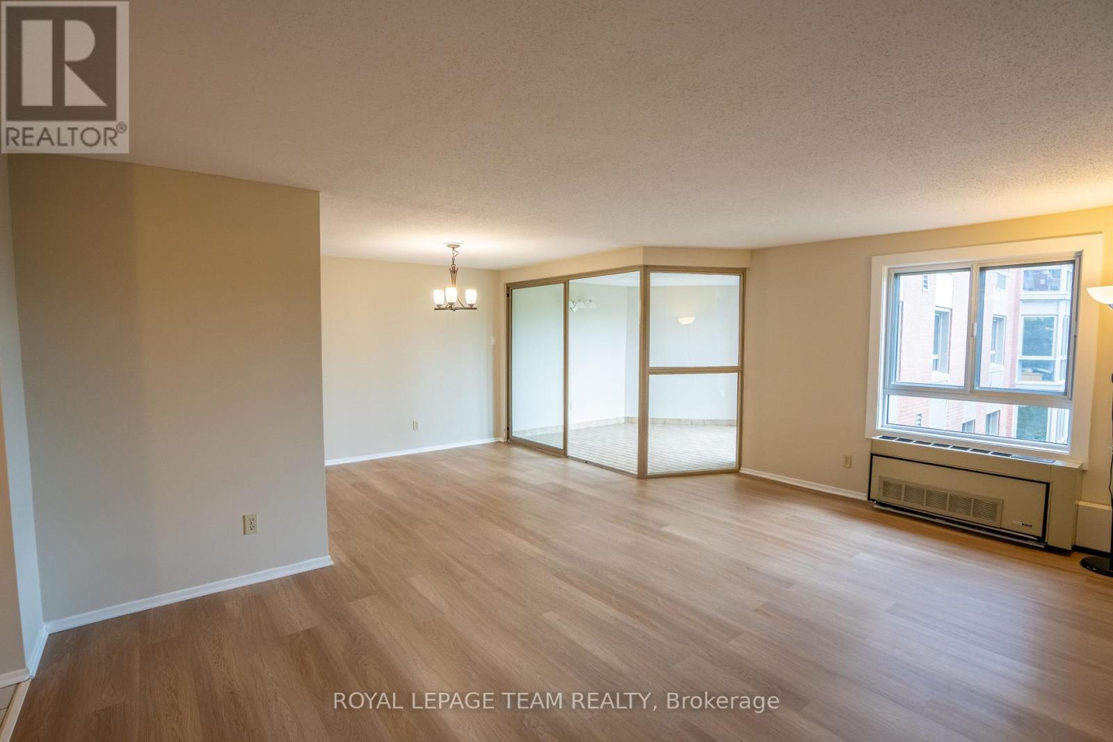 401 - 960 Teron Road, Ottawa, Ontario  K2K 2B6 - Photo 5 - X13476732