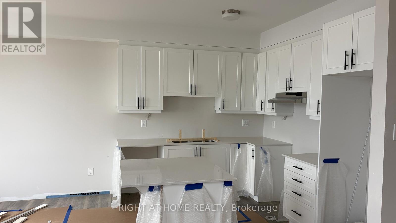 747 Haflinger Row, Ottawa, Ontario  K0A 2Z0 - Photo 5 - X13476970