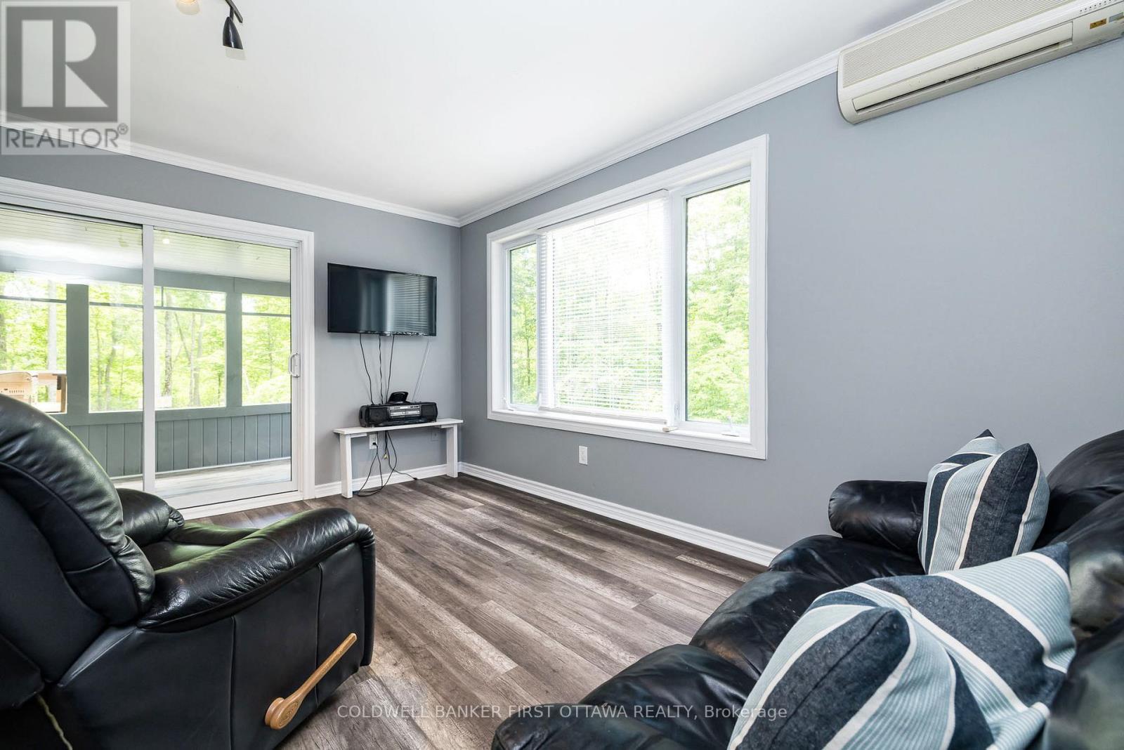 6779 Roger Stevens Drive, Montague, Ontario  K7A 4S6 - Photo 13 - X13477020