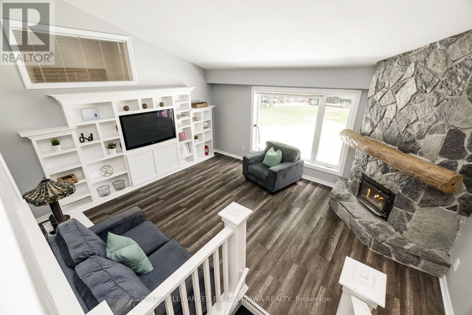 6779 Roger Stevens Drive, Montague, Ontario  K7A 4S6 - Photo 8 - X13477020