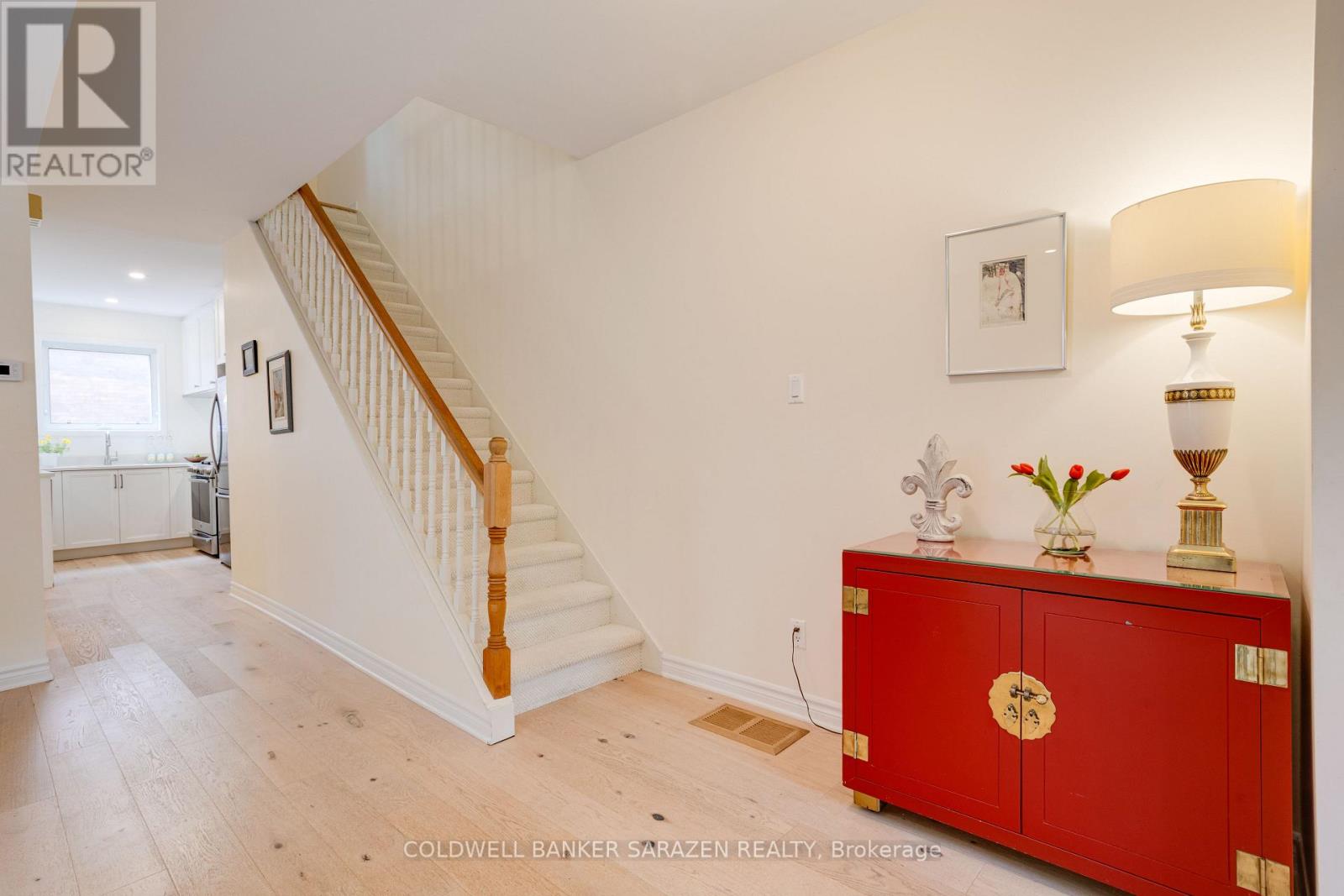 158 Primrose Avenue, Ottawa, Ontario  K1R 6M5 - Photo 4 - X13477092