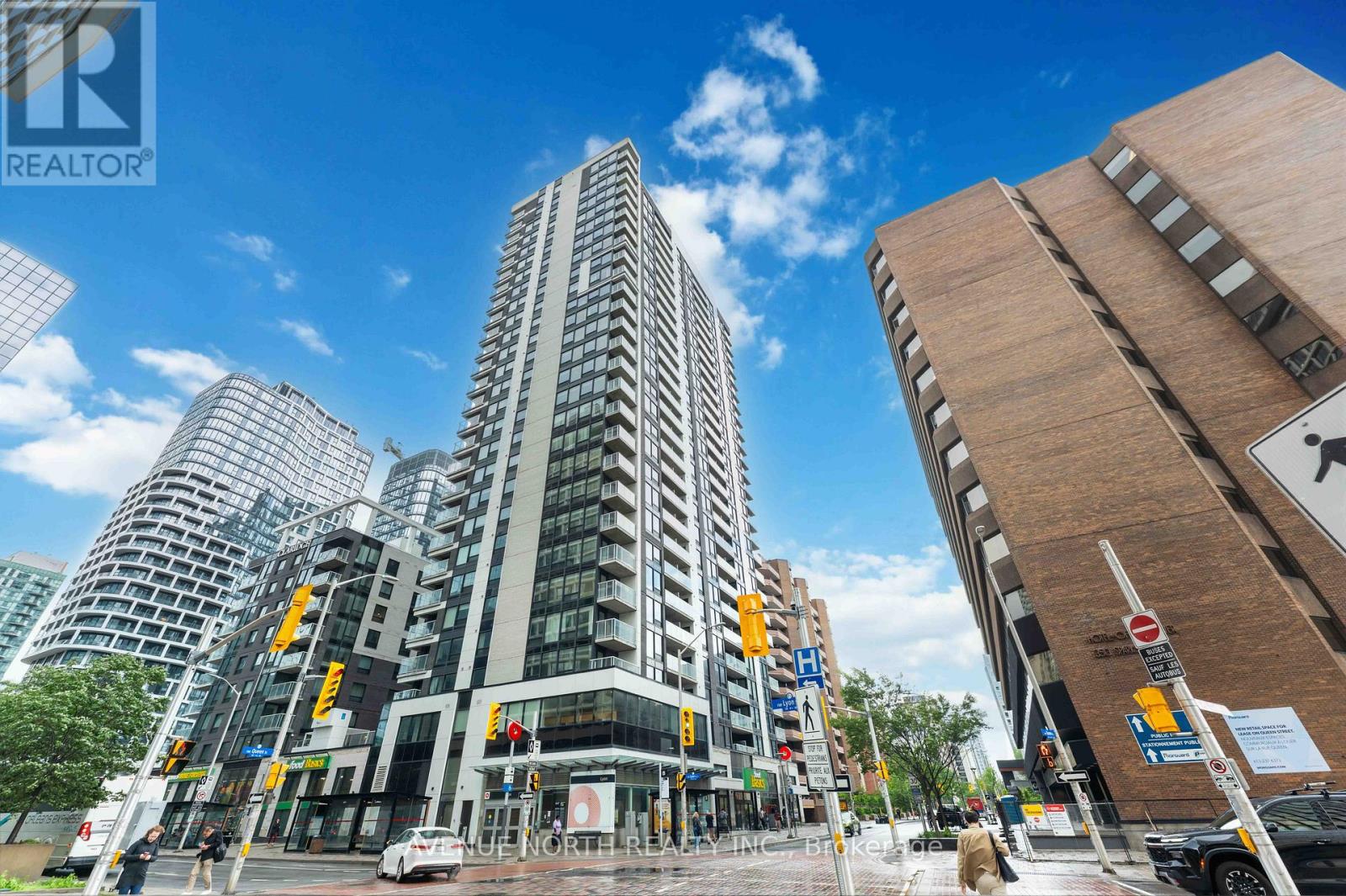 2405 - 340 Queen Street, Ottawa, Ontario  K1R 0G1 - Photo 1 - X13477642