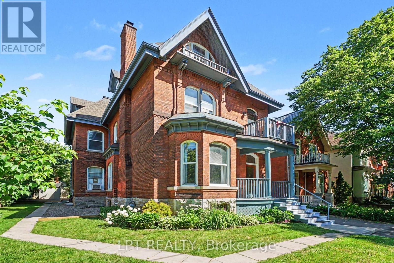 475 Maclaren Street, Ottawa, Ontario  K1R 5K5 - Photo 2 - X13477716