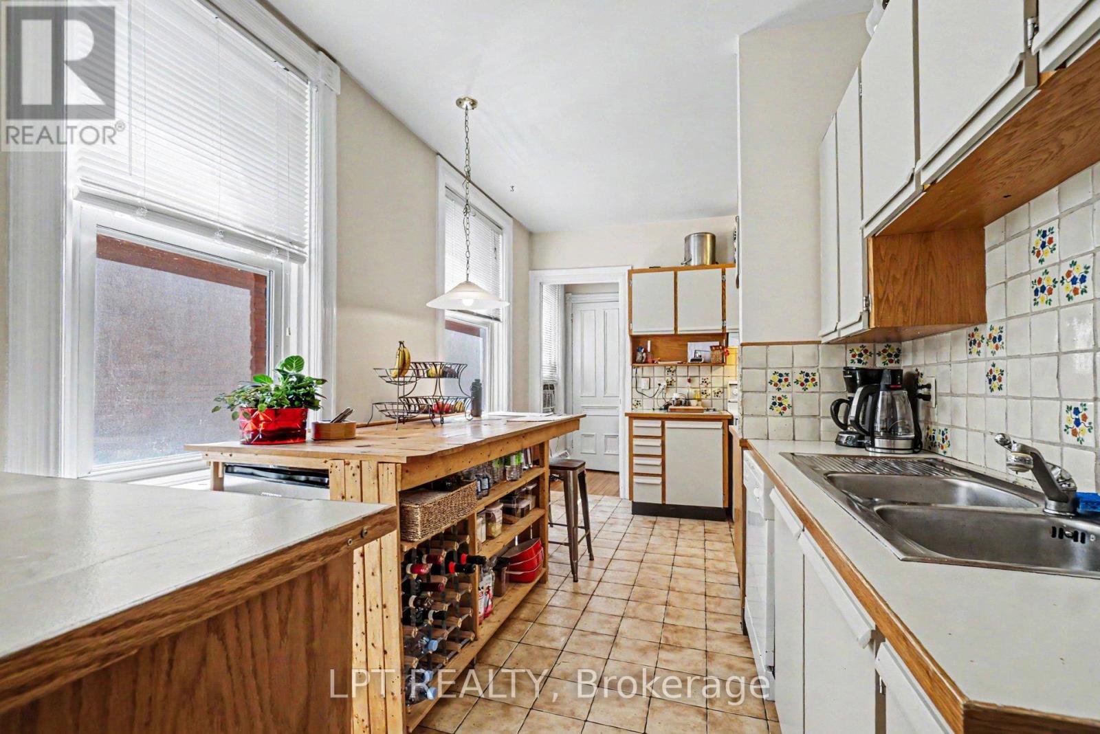 475 Maclaren Street, Ottawa, Ontario  K1R 5K5 - Photo 7 - X13477716