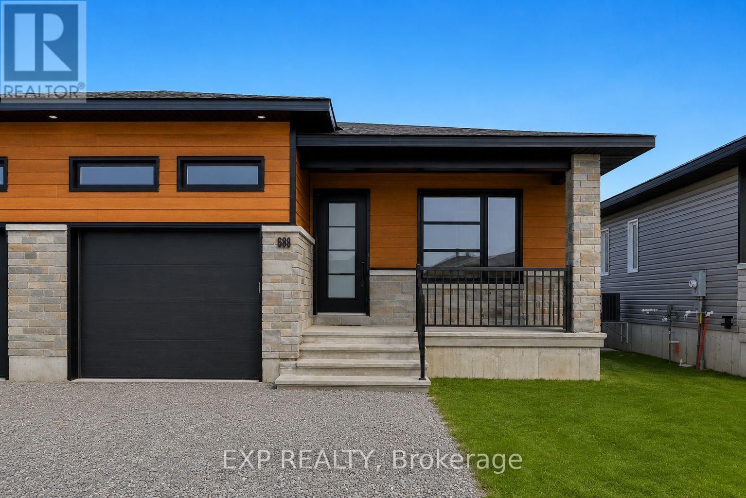 990 Katia Street, The Nation, Ontario  K0A 2M0 - Photo 1 - X13477776