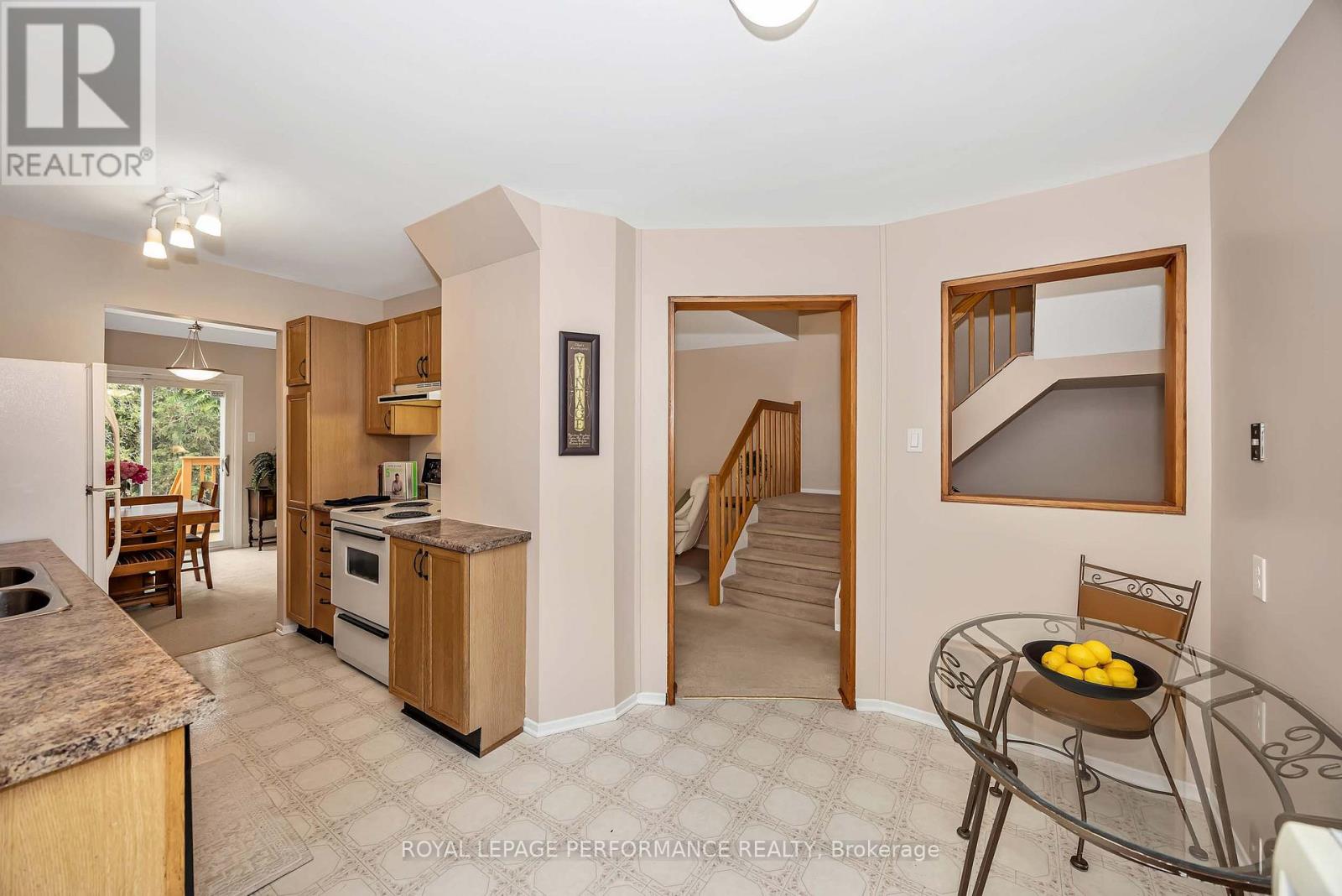 26 Armadale Crescent, Ottawa, Ontario  K2J 4A4 - Photo 12 - X13478302