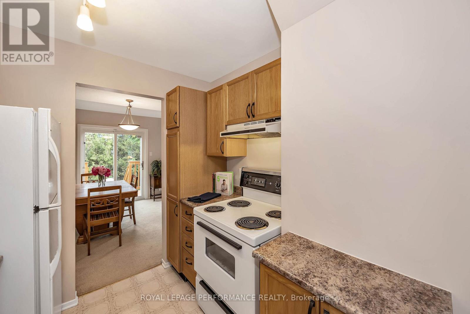 26 Armadale Crescent, Ottawa, Ontario  K2J 4A4 - Photo 9 - X13478302