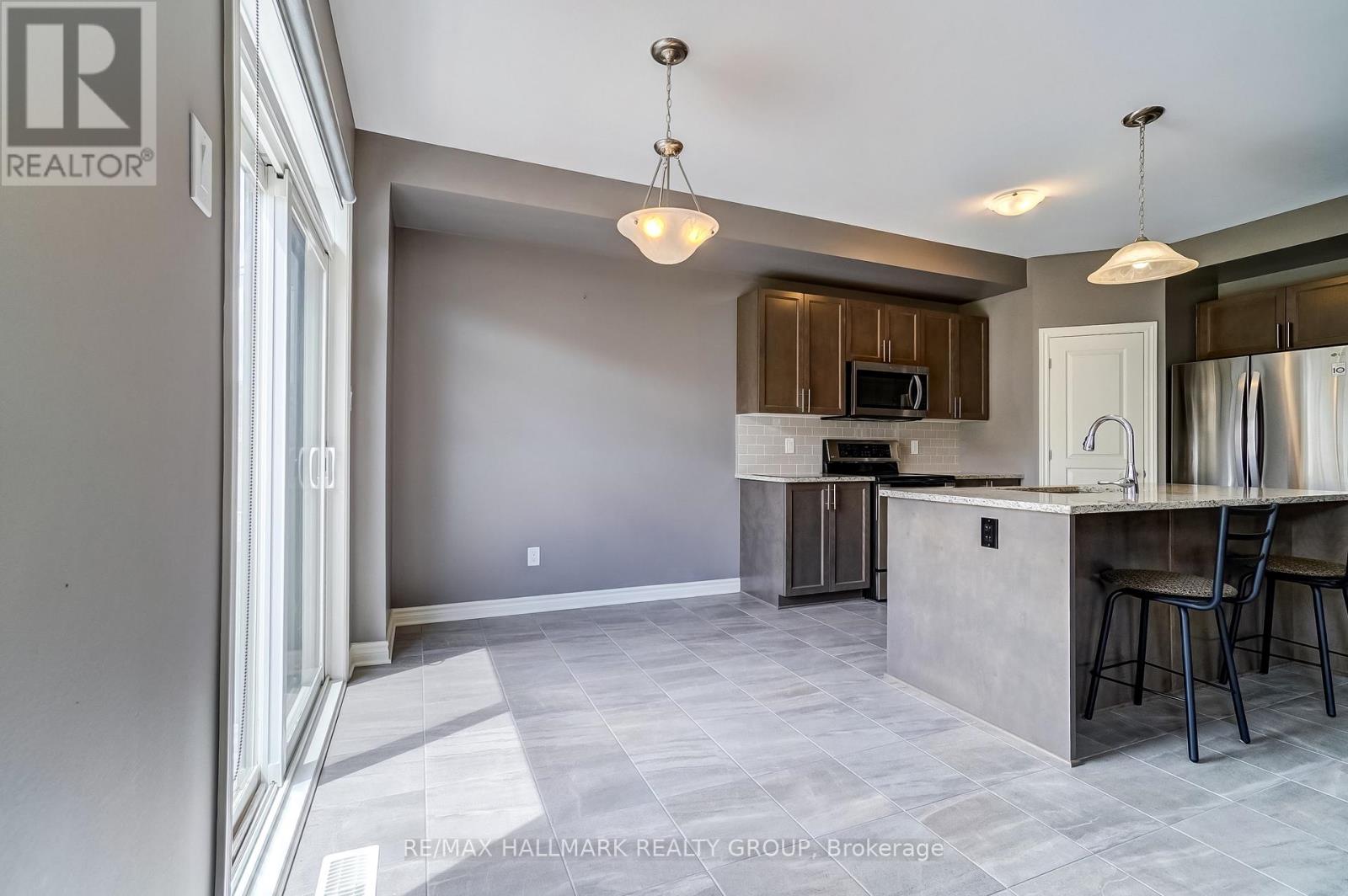 1110 Beckett Crescent, Ottawa, Ontario  K2S 0Y9 - Photo 11 - X13478356