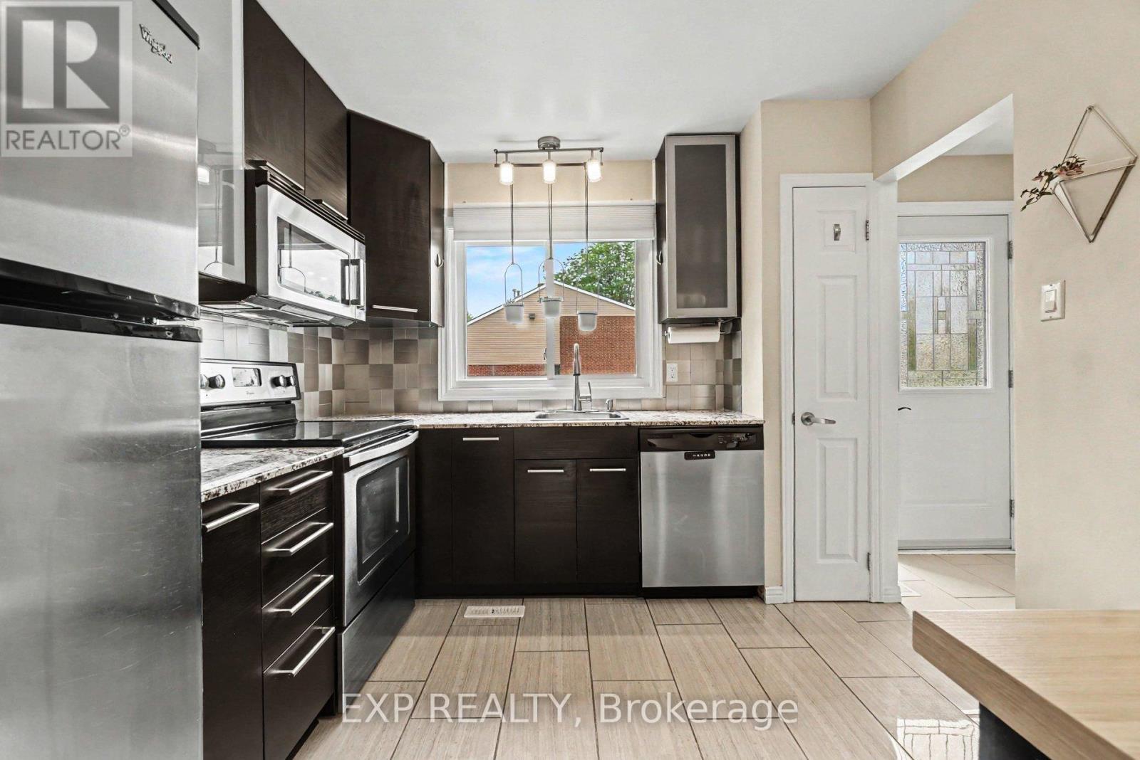35 - 2030 Kelden Crescent, Ottawa, Ontario  K1B 4X9 - Photo 4 - X13478494