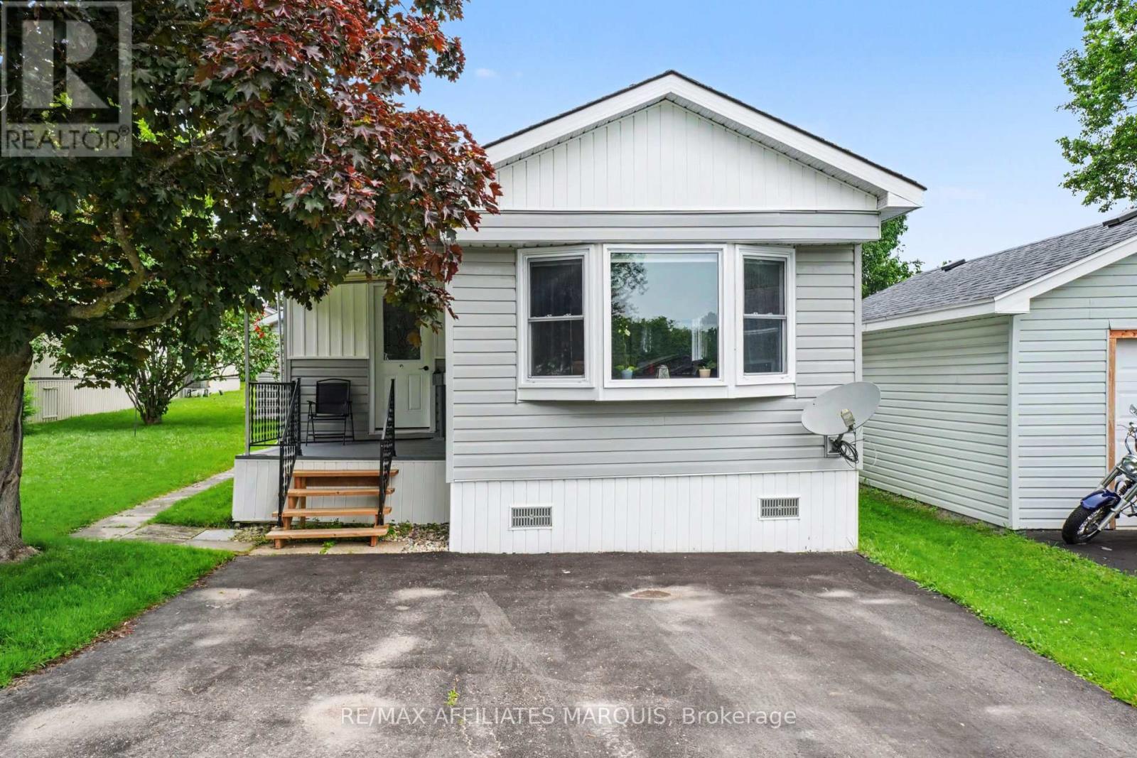 10 Saddle Avenue, Rideau Lakes, Ontario  K7A 0J4 - Photo 1 - X13478594