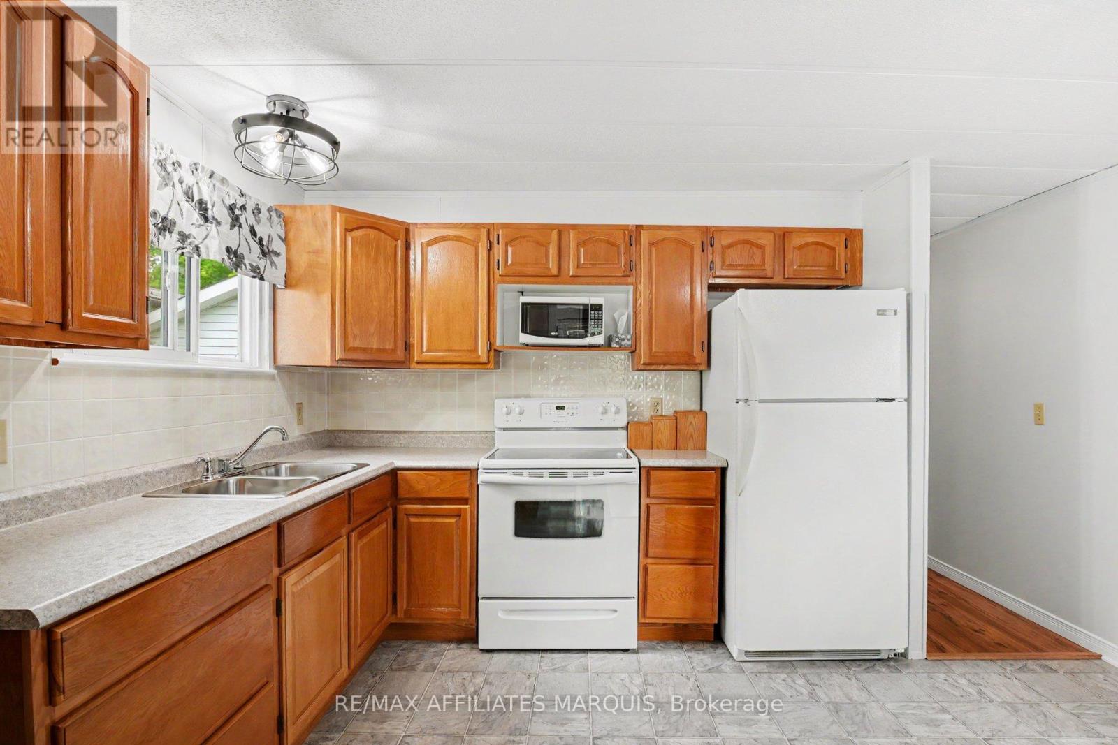 10 Saddle Avenue, Rideau Lakes, Ontario  K7A 0J4 - Photo 10 - X13478594