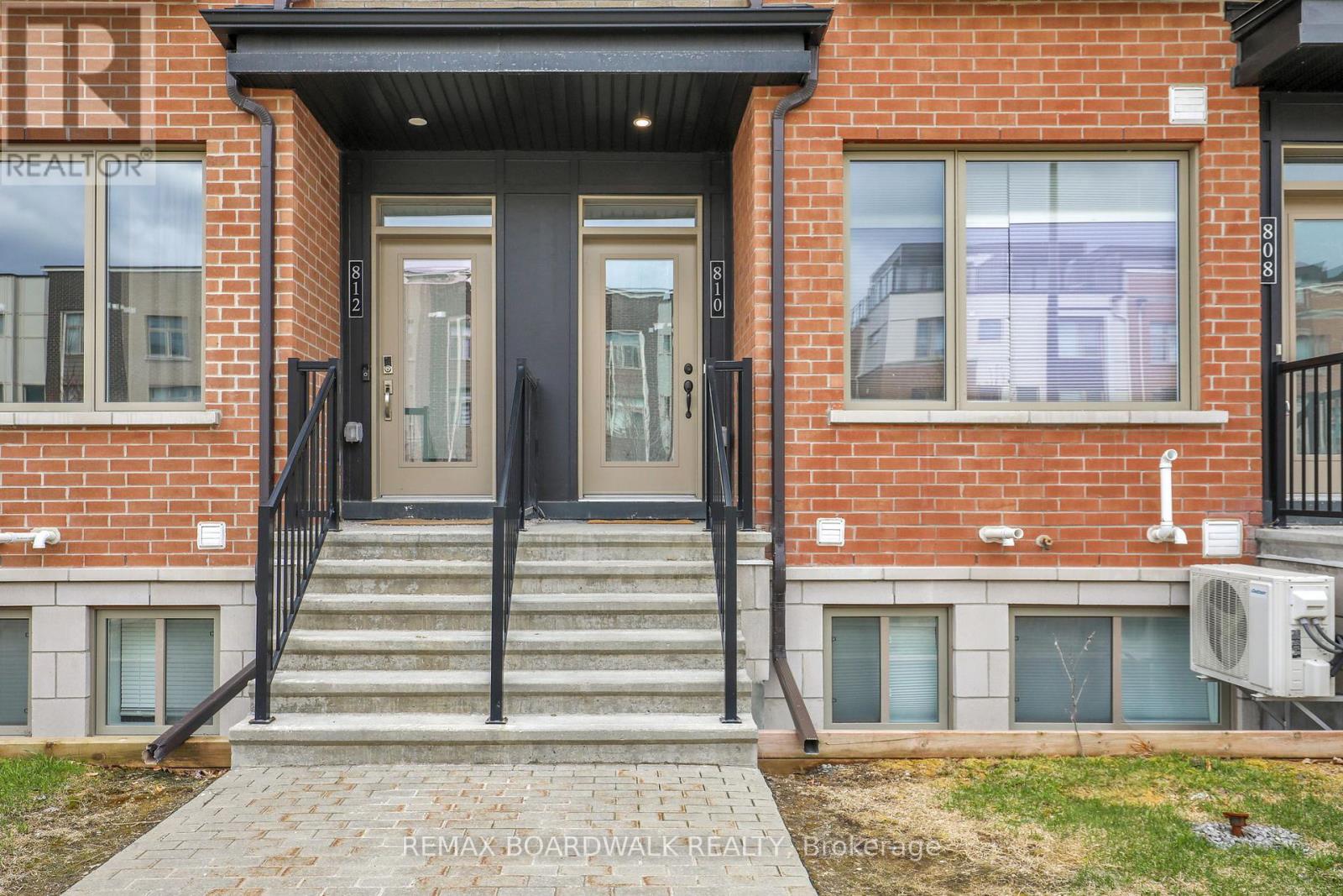 810 Mikinak Road, Ottawa, Ontario  K1K 5A5 - Photo 7 - X13478624