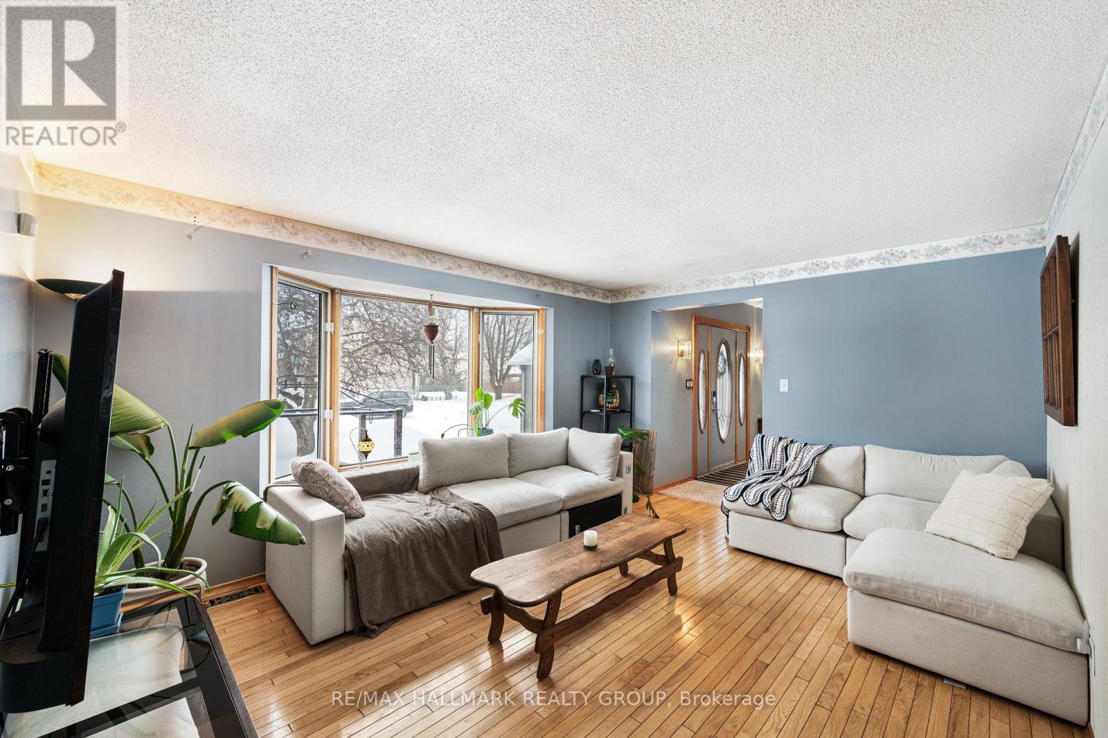 477 Duvernay Drive, Ottawa, Ontario  K1E 2N7 - Photo 19 - X13478640