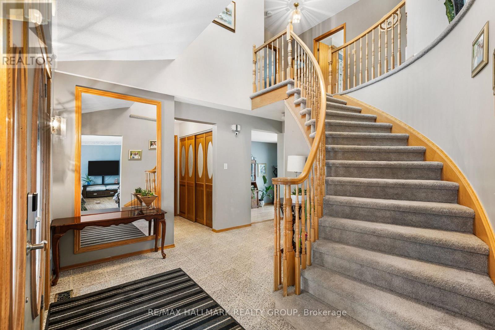 477 Duvernay Drive, Ottawa, Ontario  K1E 2N7 - Photo 5 - X13478640