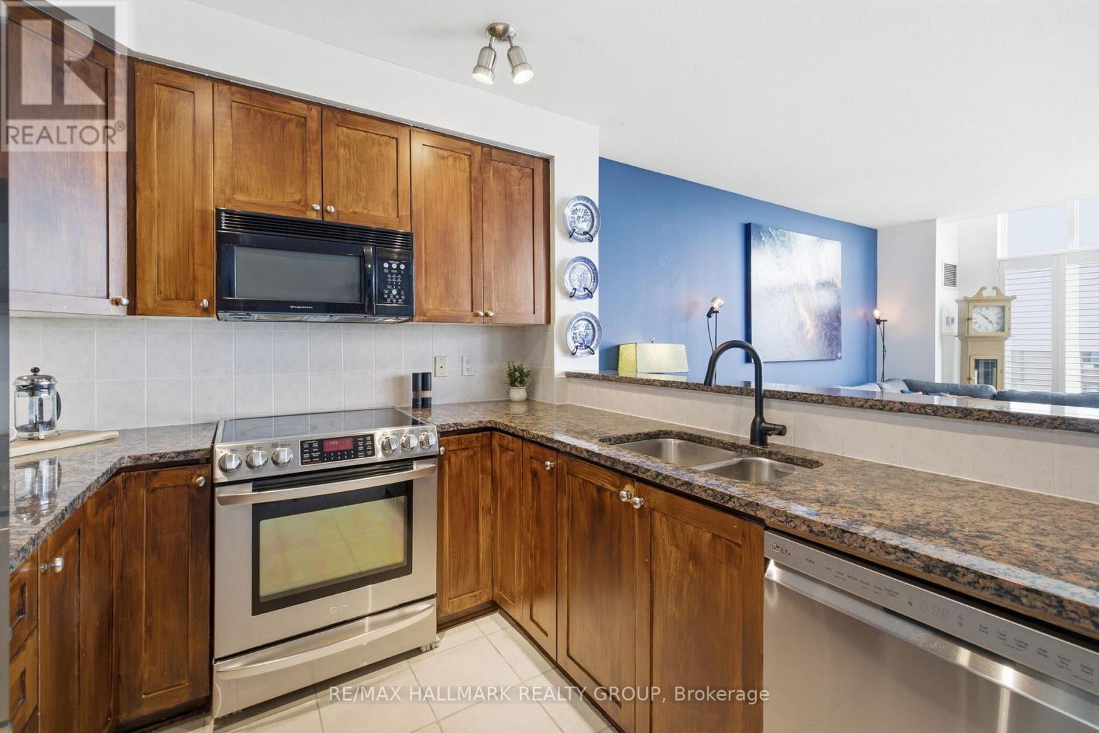 2301 - 570 Laurier Avenue W, Ottawa, Ontario  K1R 1C8 - Photo 10 - X13478866