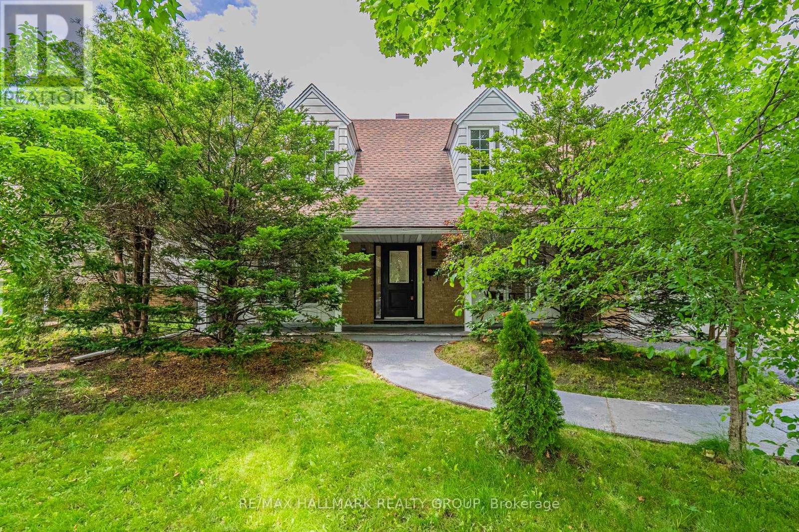 3319 Kodiak Street, Ottawa, Ontario  K1V 7S7 - Photo 1 - X13479258