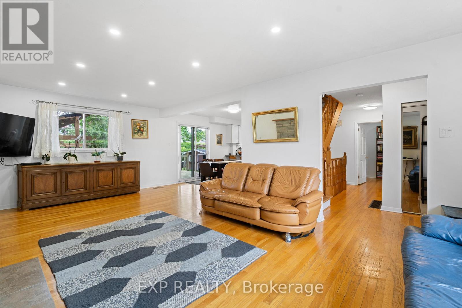 2061 Balharrie Avenue, Ottawa, Ontario  K1G 1G2 - Photo 10 - X13479580