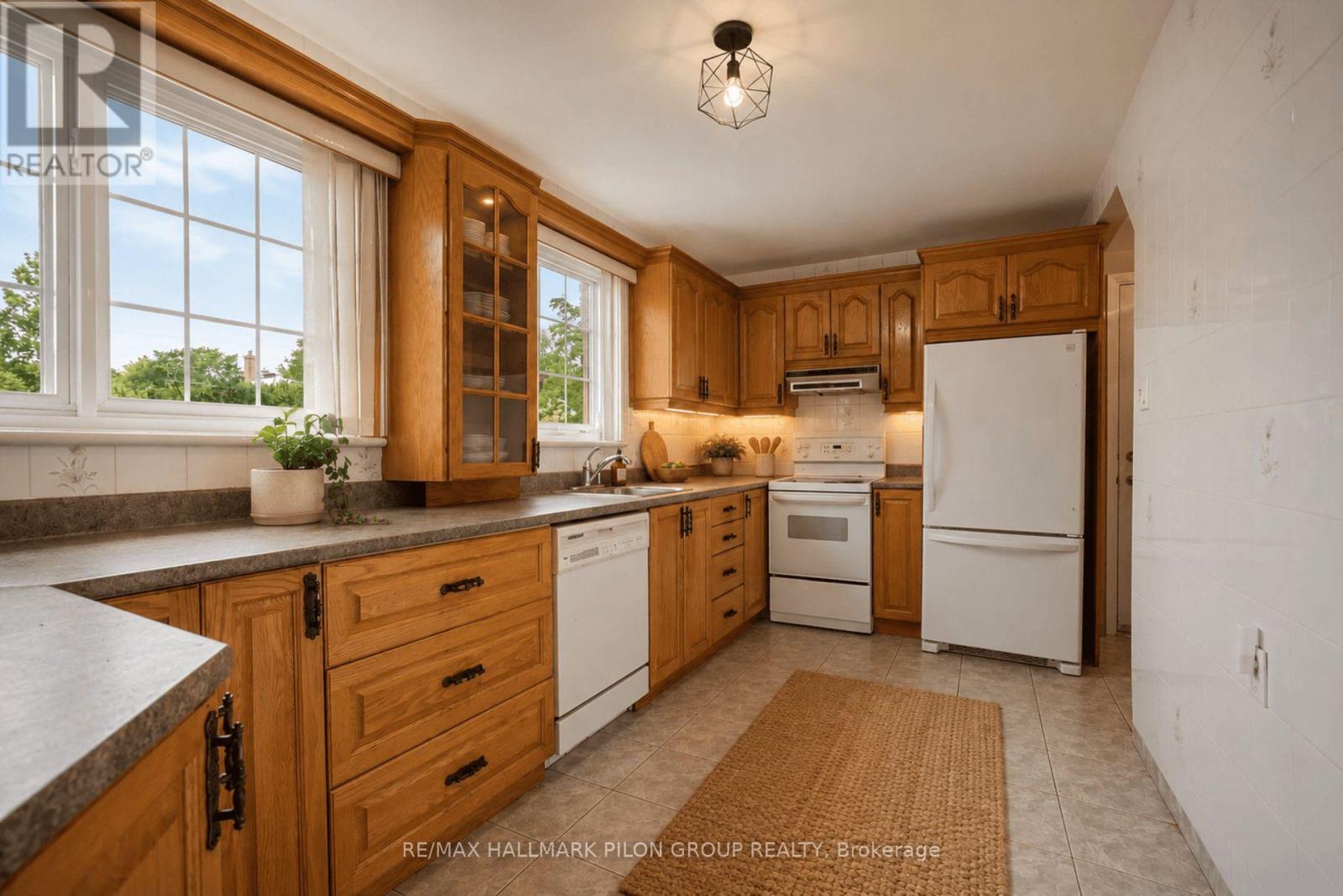 675 Borthwick Avenue, Ottawa, Ontario  K1K 2M1 - Photo 7 - X13479784