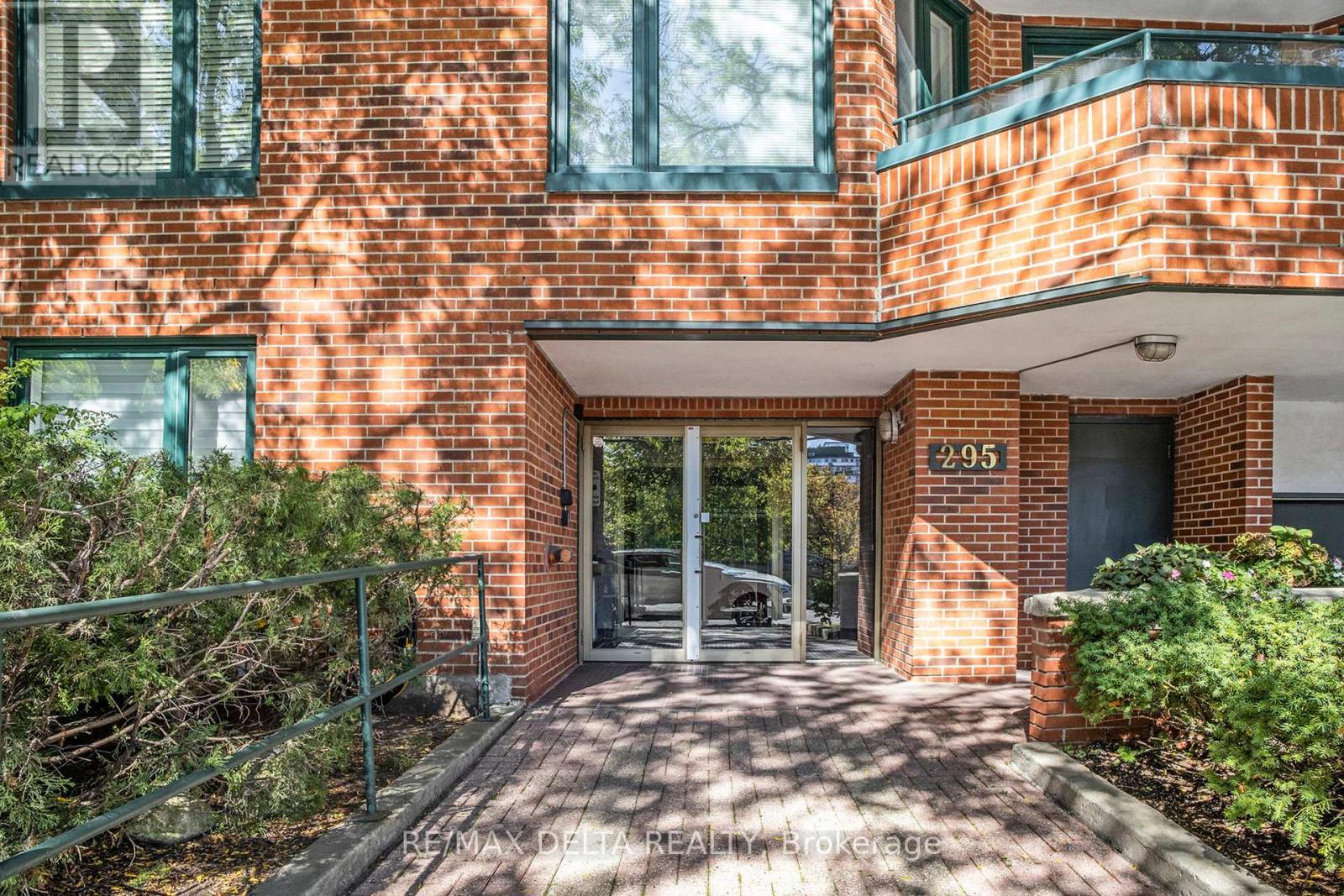 304 - 295 Gilmour Street, Ottawa, Ontario  K2P 0P7 - Photo 4 - X13479988