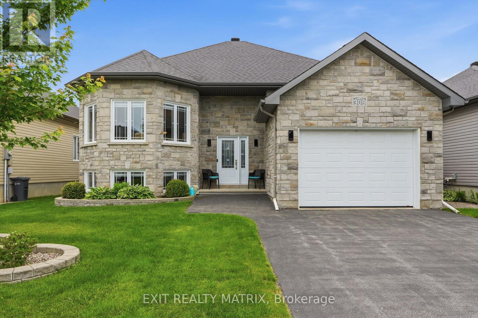 309 Colmar Street, Russell, Ontario  K0A 1W0 - Photo 1 - X13480058