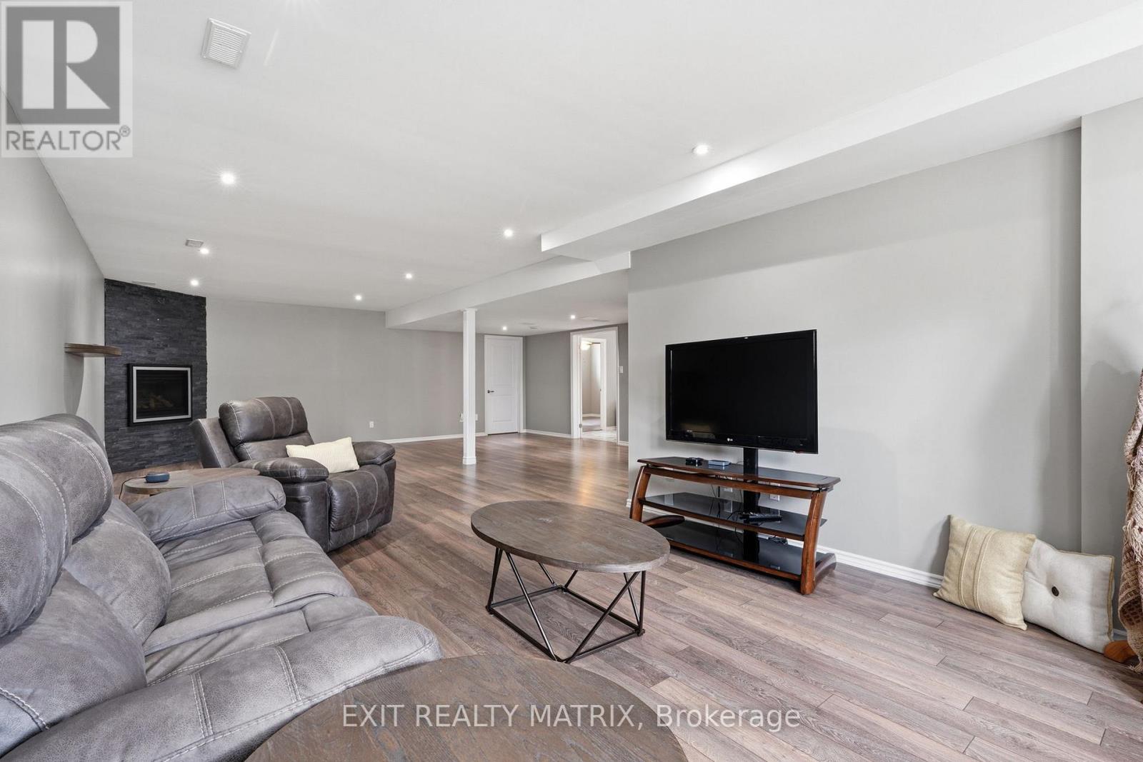 309 Colmar Street, Russell, Ontario  K0A 1W0 - Photo 23 - X13480058