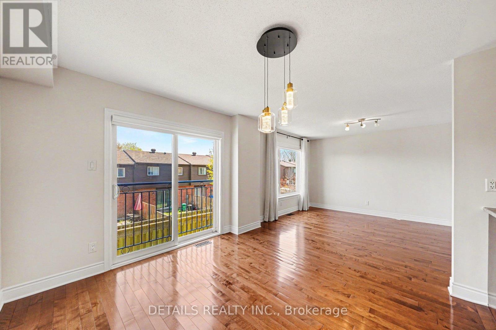 261 Parkin Circle, Ottawa, Ontario  K1T 4G8 - Photo 5 - X13480858