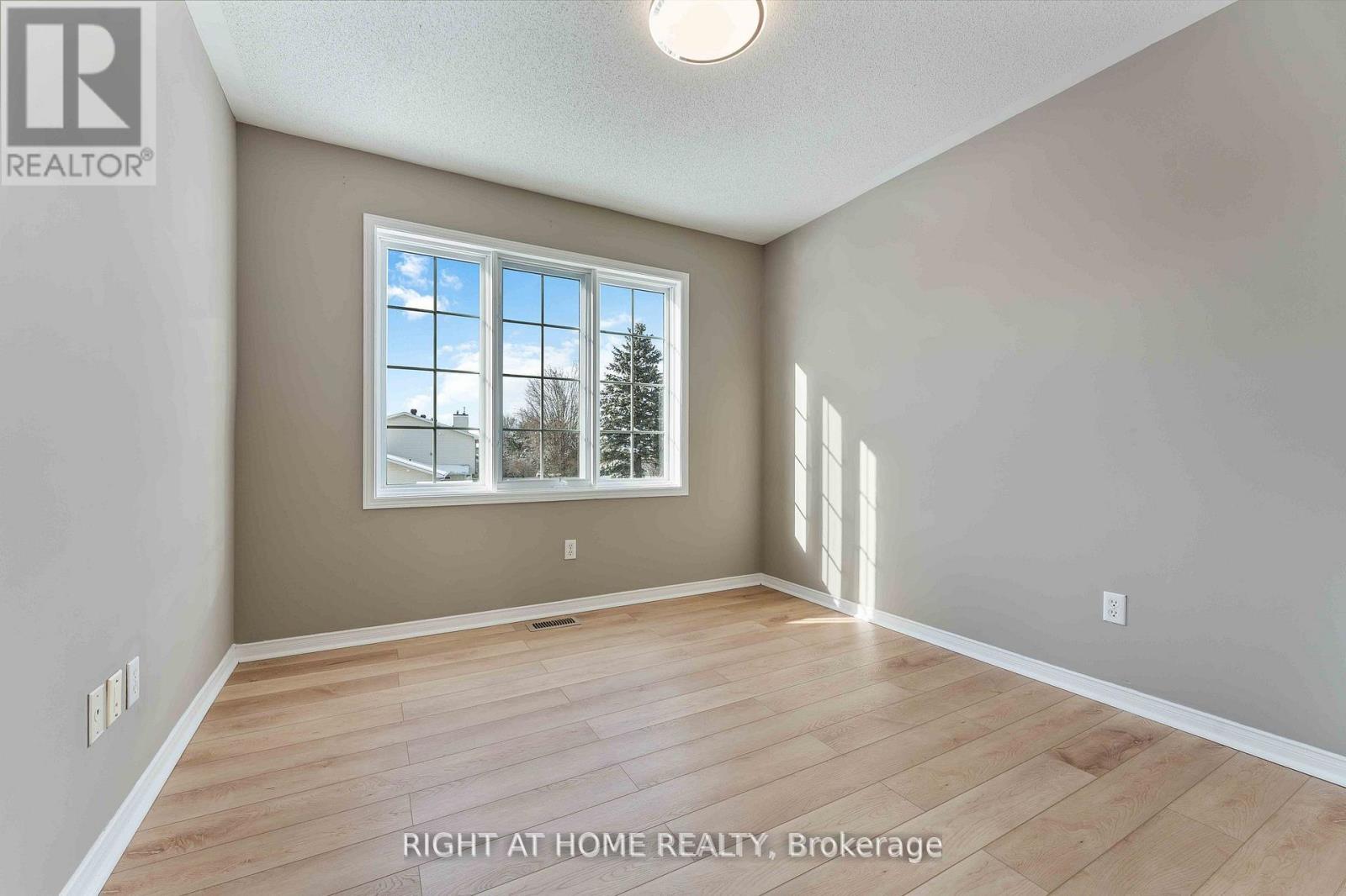 104 B Craig Henry Drive, Ottawa, Ontario  K2G 6L8 - Photo 24 - X13481174
