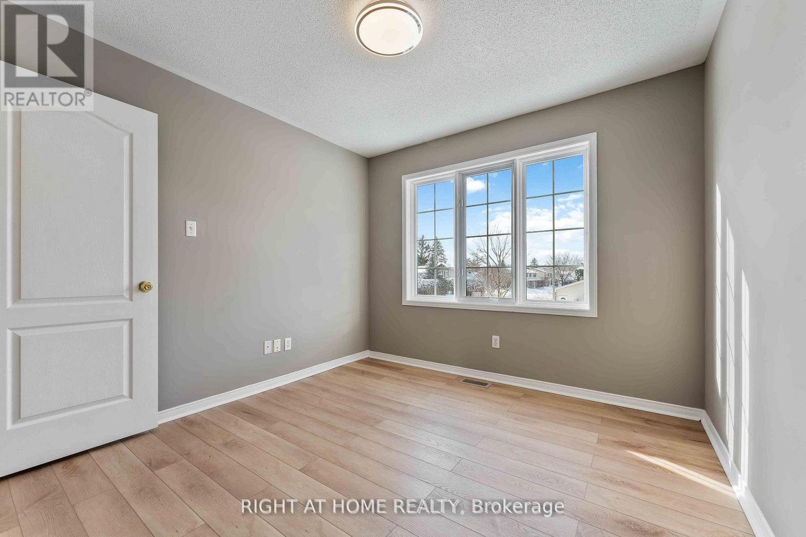 104 B Craig Henry Drive, Ottawa, Ontario  K2G 6L8 - Photo 25 - X13481174