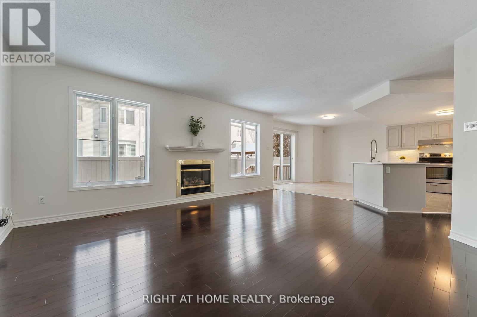 104 B Craig Henry Drive, Ottawa, Ontario  K2G 6L8 - Photo 7 - X13481174