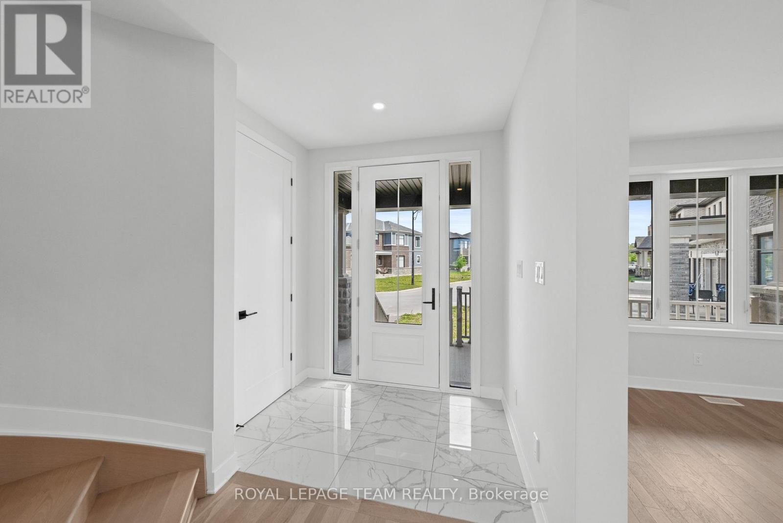 590 Anchor Circle, Ottawa, Ontario  K4M 0X4 - Photo 4 - X13481234