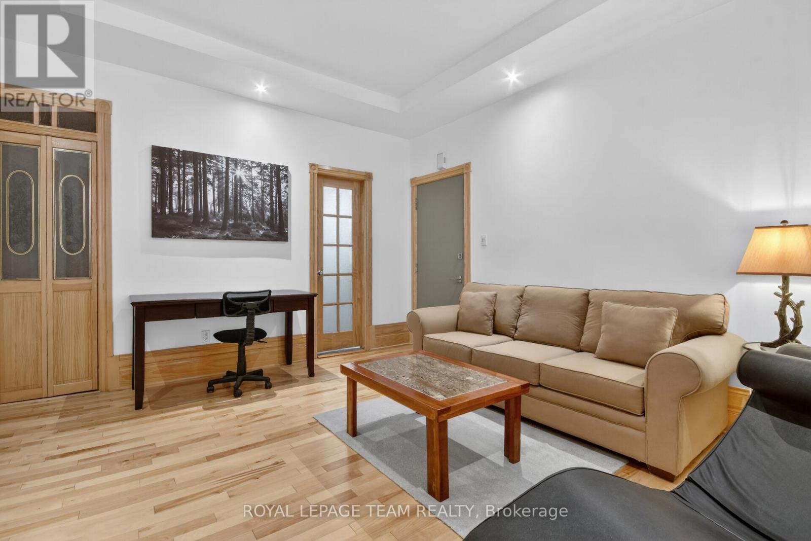 64 Delaware Avenue, Ottawa, Ontario  K2P 0Z3 - Photo 35 - X13481460