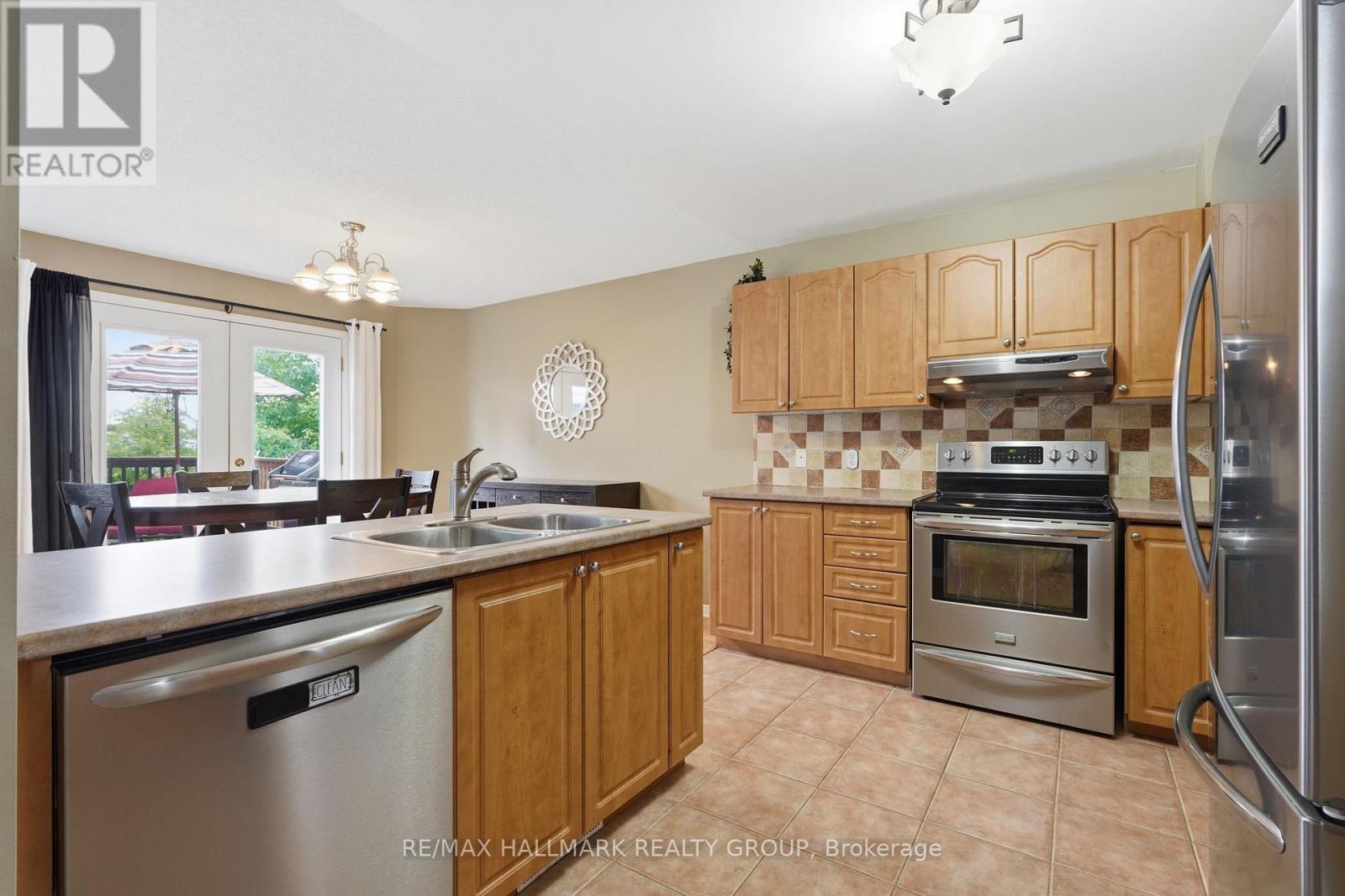 2122 Patricia Street, Clarence-Rockland, Ontario  K4K 1V7 - Photo 10 - X13481470