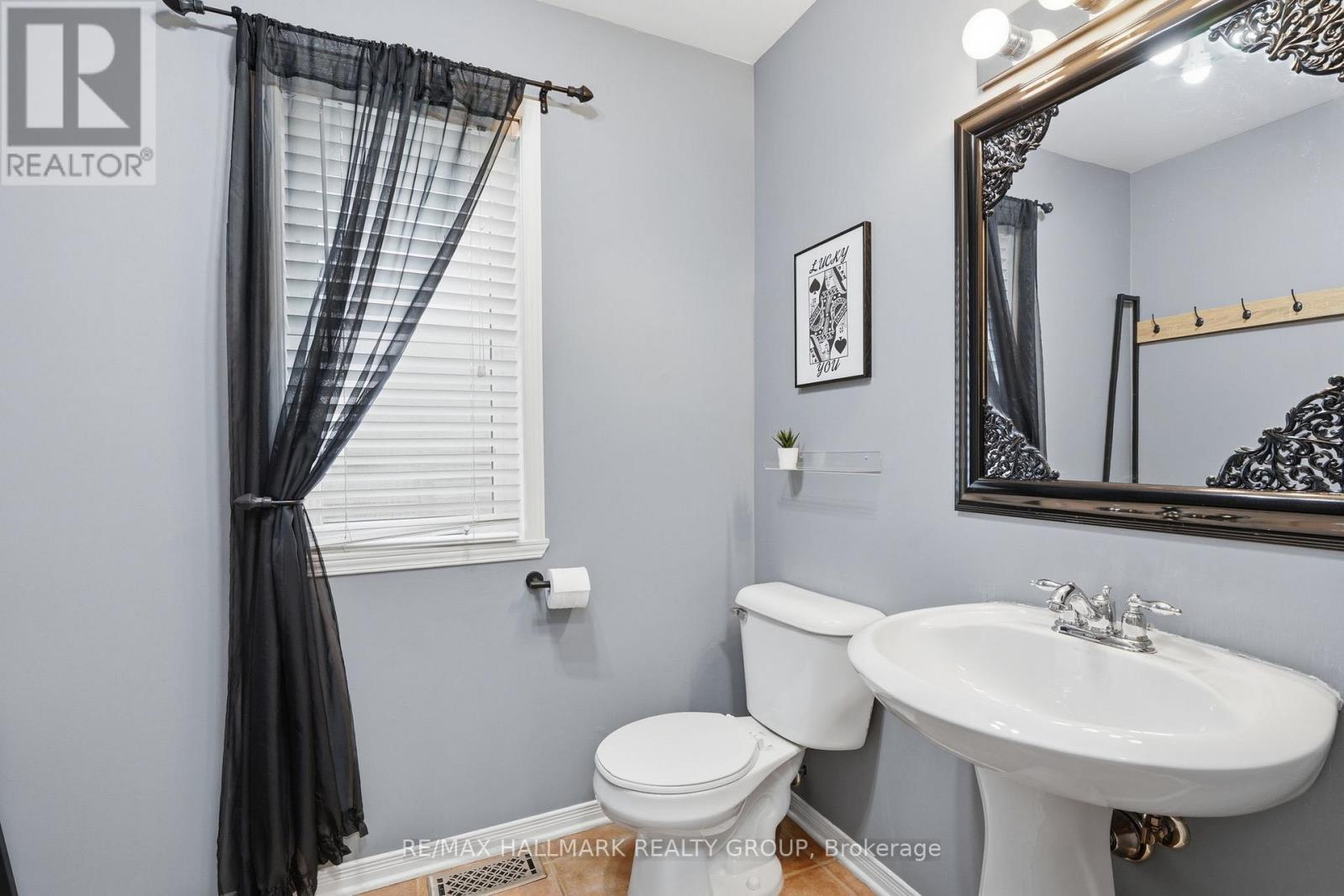 2122 Patricia Street, Clarence-Rockland, Ontario  K4K 1V7 - Photo 5 - X13481470