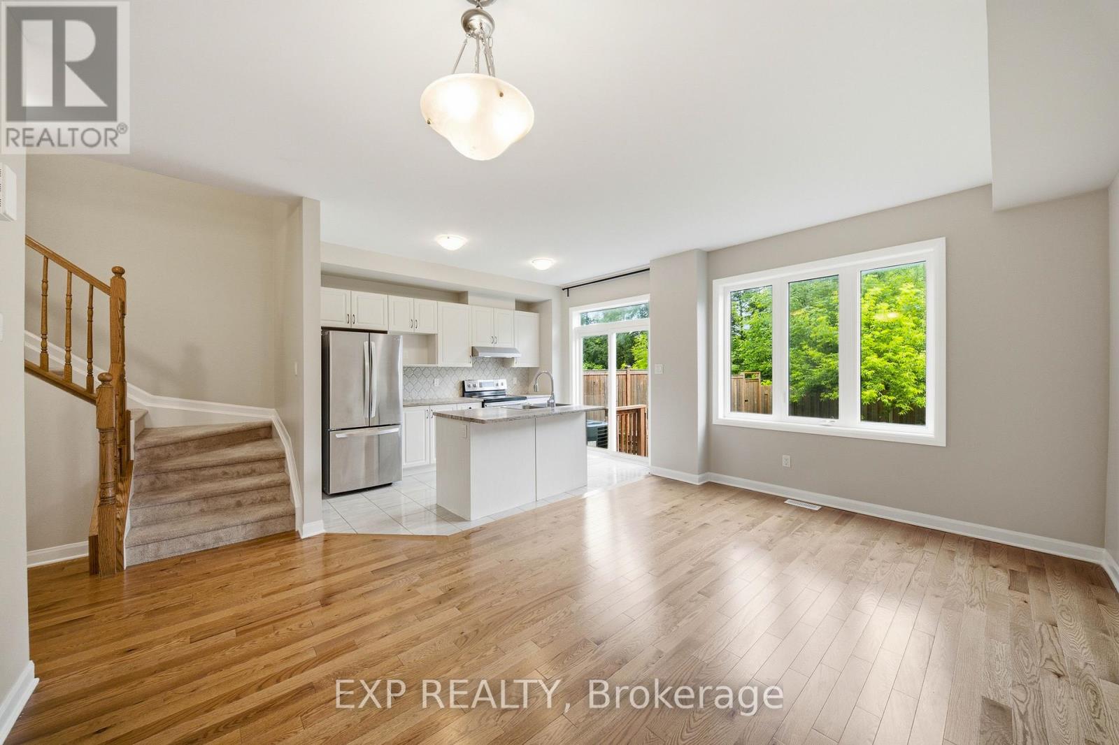 222 Geyser Place, Ottawa, Ontario  K2J 6P1 - Photo 5 - X13481476